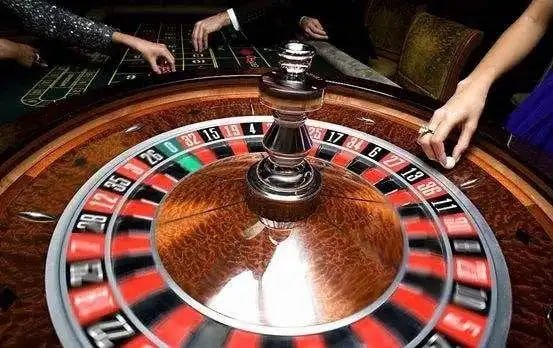 Live casino và slot online trên nền tảng tik88 casino trực tuyến